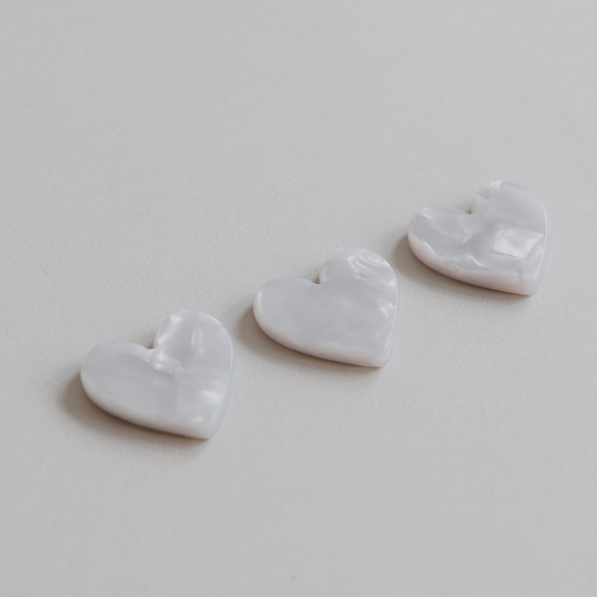 Magnete "Herz - Pearl" im 3er-Set - 3,5x3,5x3,5 cm (Silbrig weiß)
