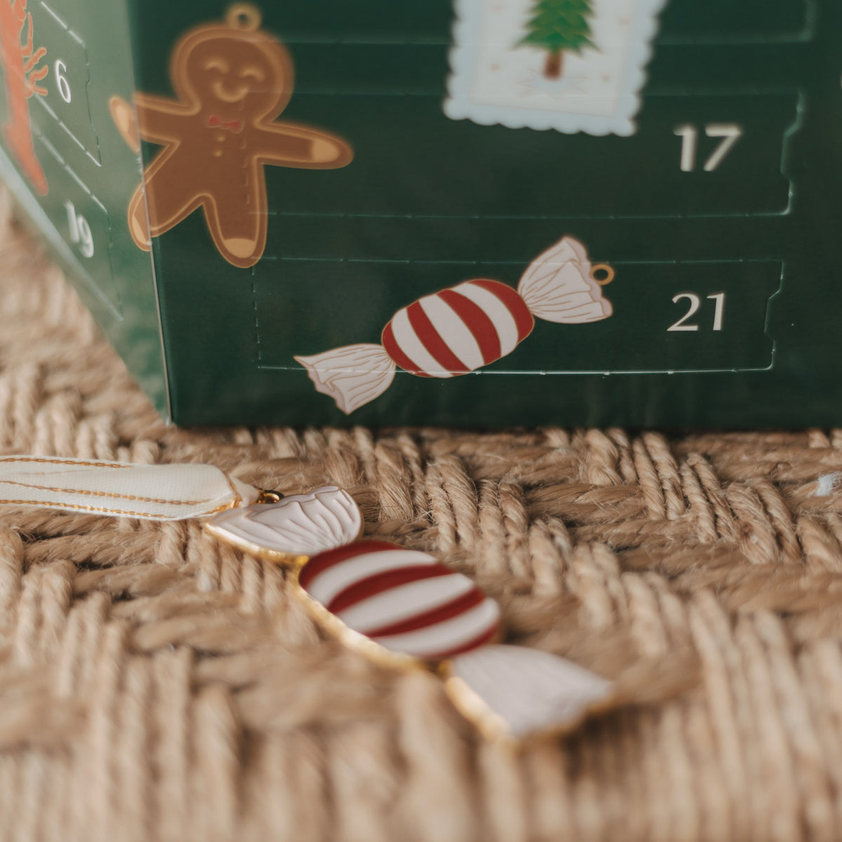 Adventskalender "Baumanhänger 2026"