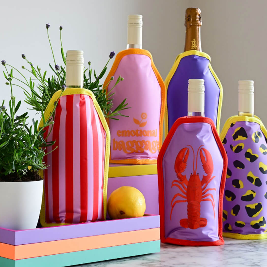 Rosa Flaschenkühler mit Hummermotiv und orangem Rand