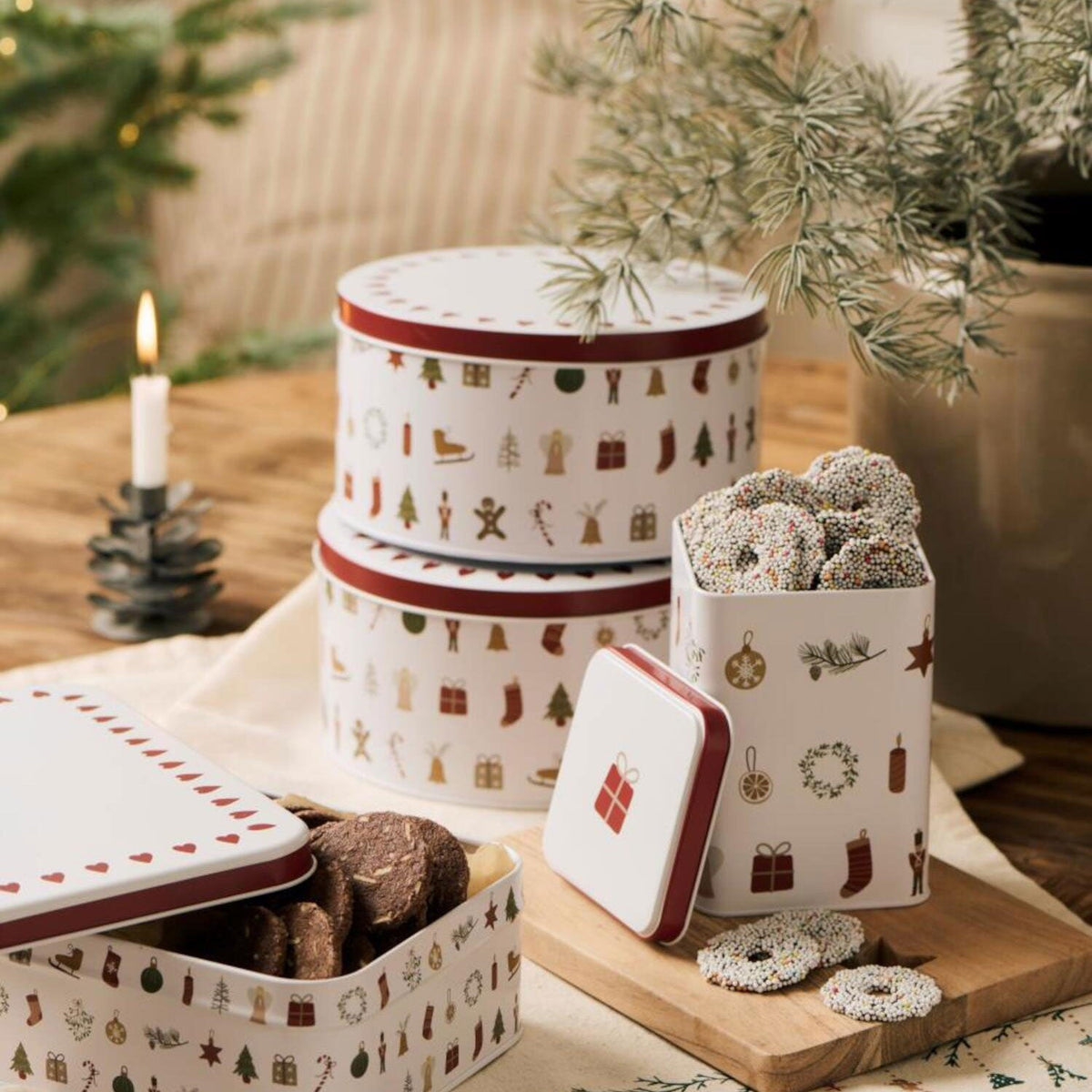 Dose "My Nostalgic Christmas" - 8,7x8,7x12,5 cm (Weiß/Rot)