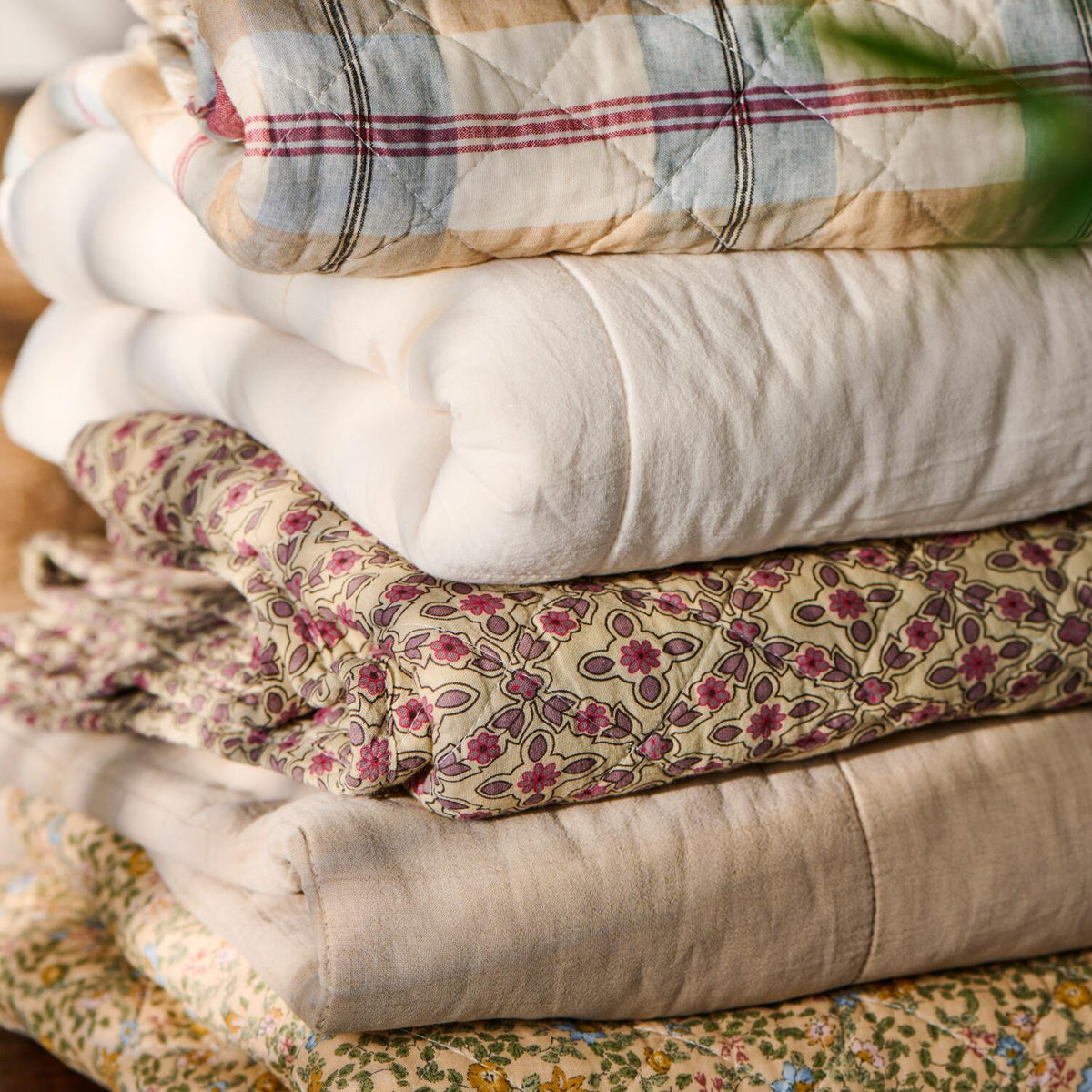 Quilt mit Streifenmuster - 180x130 cm (Bunt)