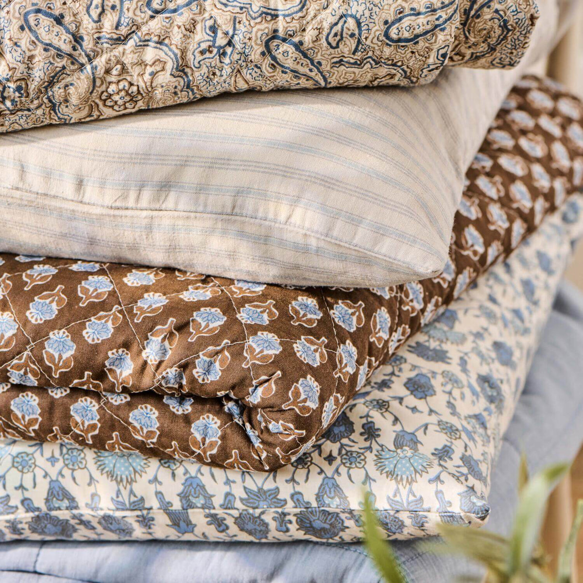 Vintage Quilt - 180x130 cm (Cornflower)