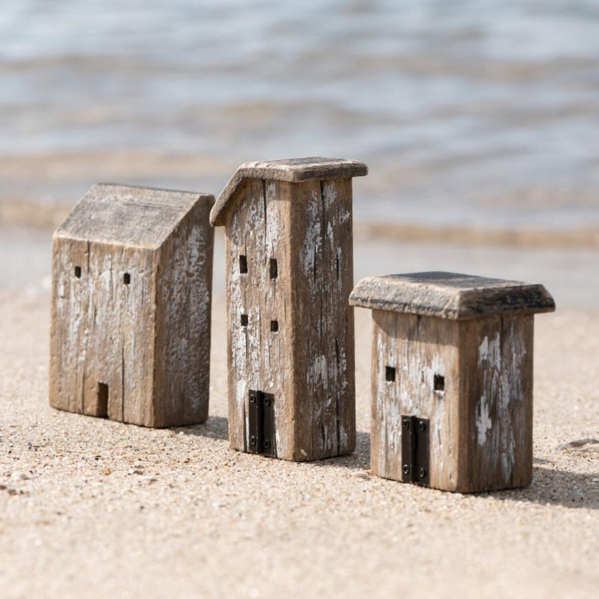 Haus mit schwarzem Dach "Nautico" - 6,3x4,4x16 cm (Natur)