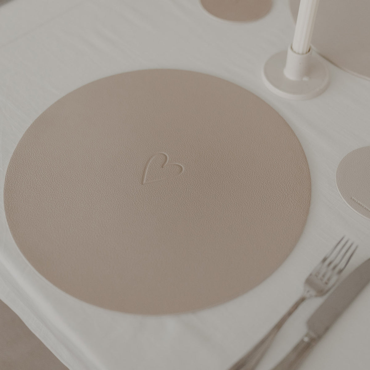 Wendbares Platzset "Herz" - 35 cm (Creme)