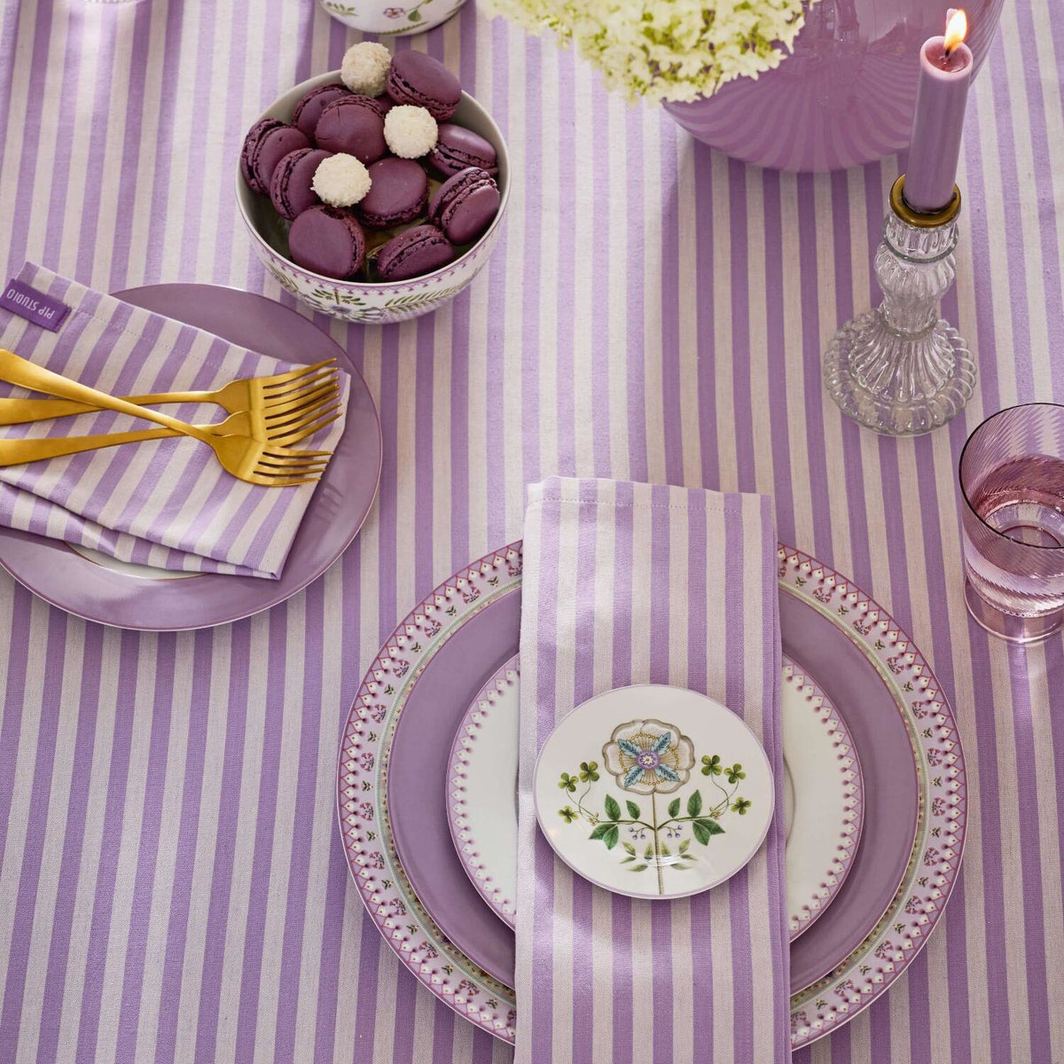 Petit Four-Teller "Lily & Lotus" - 12 cm (Off White)