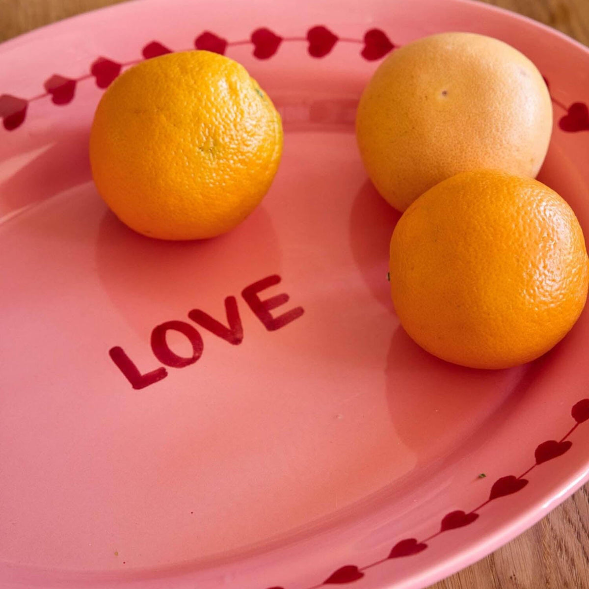 Servierplatte aus Keramik "Love" - L (Rosa)