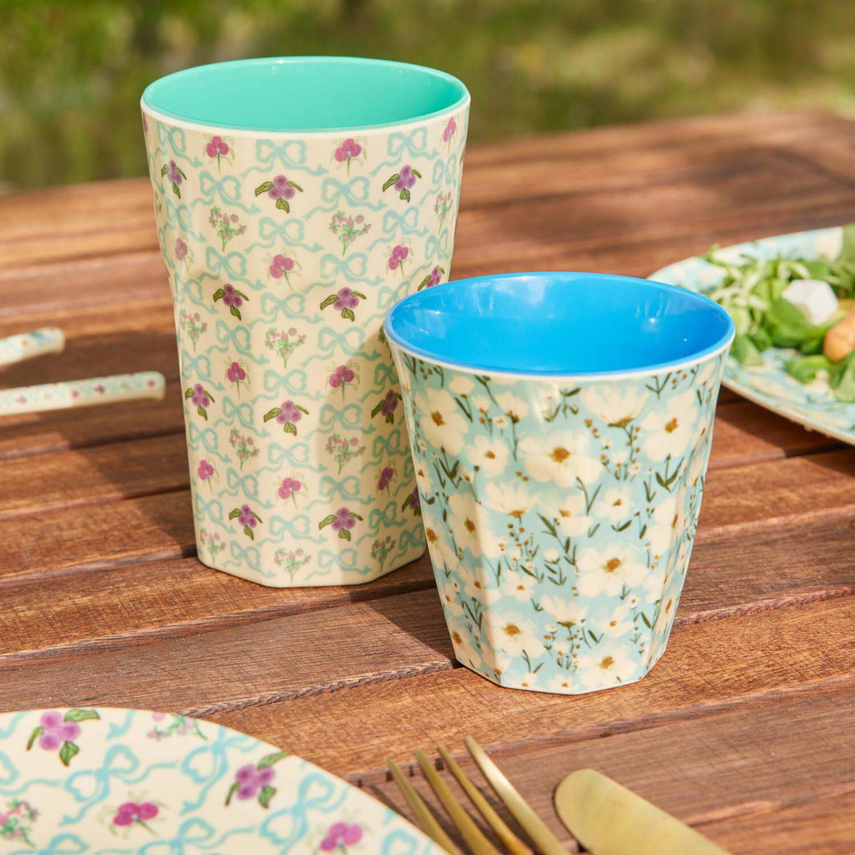 Melamin Becher "Bow and Bouquet" - L (Creme)